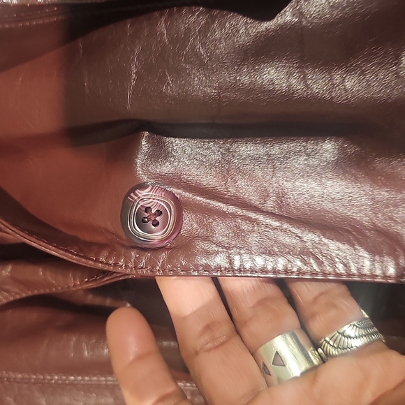 Women's Burgundy Leather Jacket This Jacket Is Absolutly Beautiful ! - Picture 9 of 10